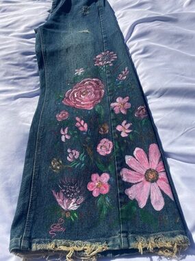 Hand-Painted Pink Floral Dark Denim Jeans for Women. Beautiful flowers!